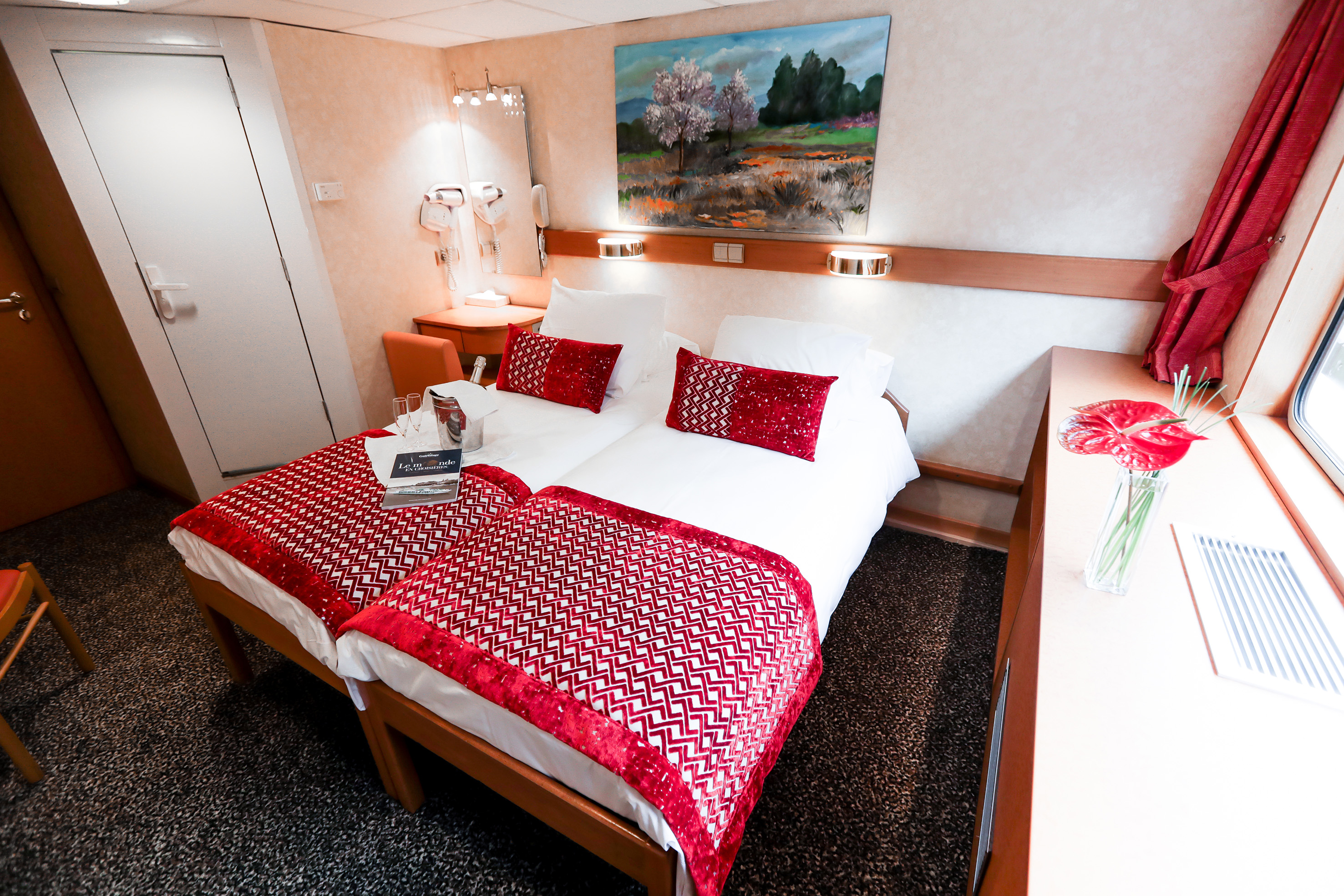 CroisiEurope MS Rhone Princess Double Cabin 7.jpg